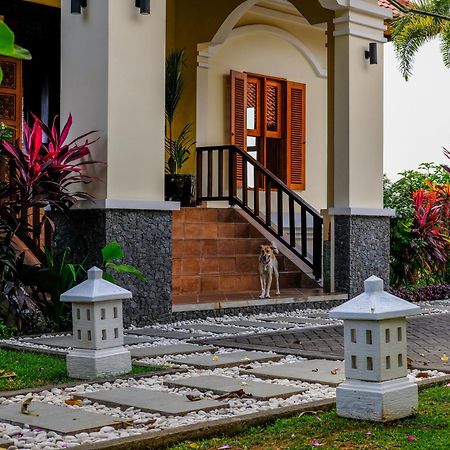 Villa Mata Hari Panji Exteriör bild