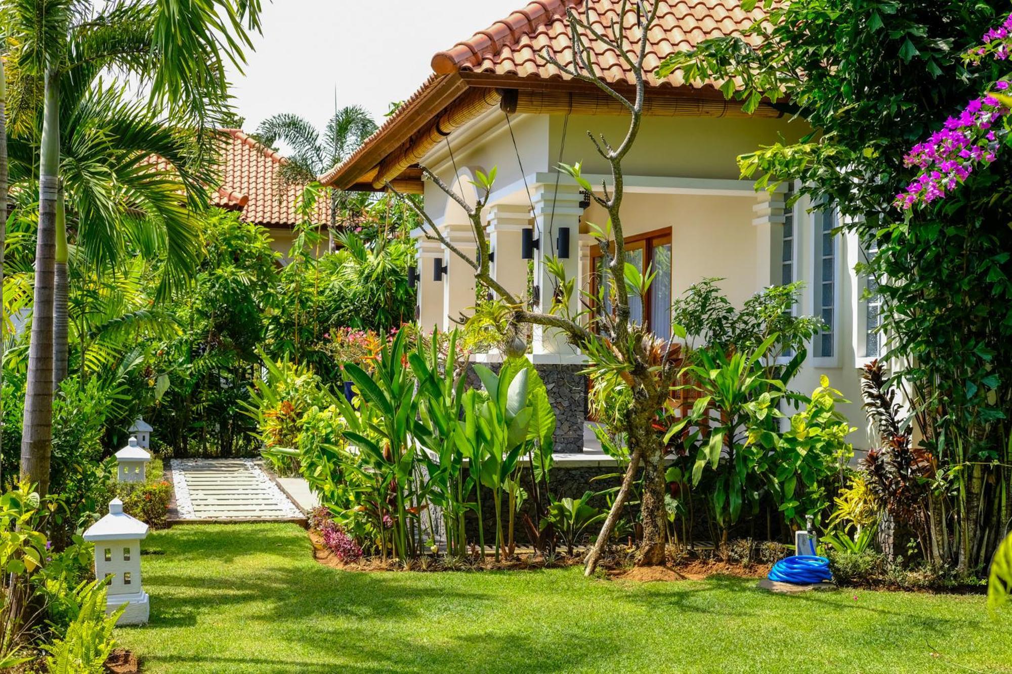 Villa Mata Hari Panji Exteriör bild
