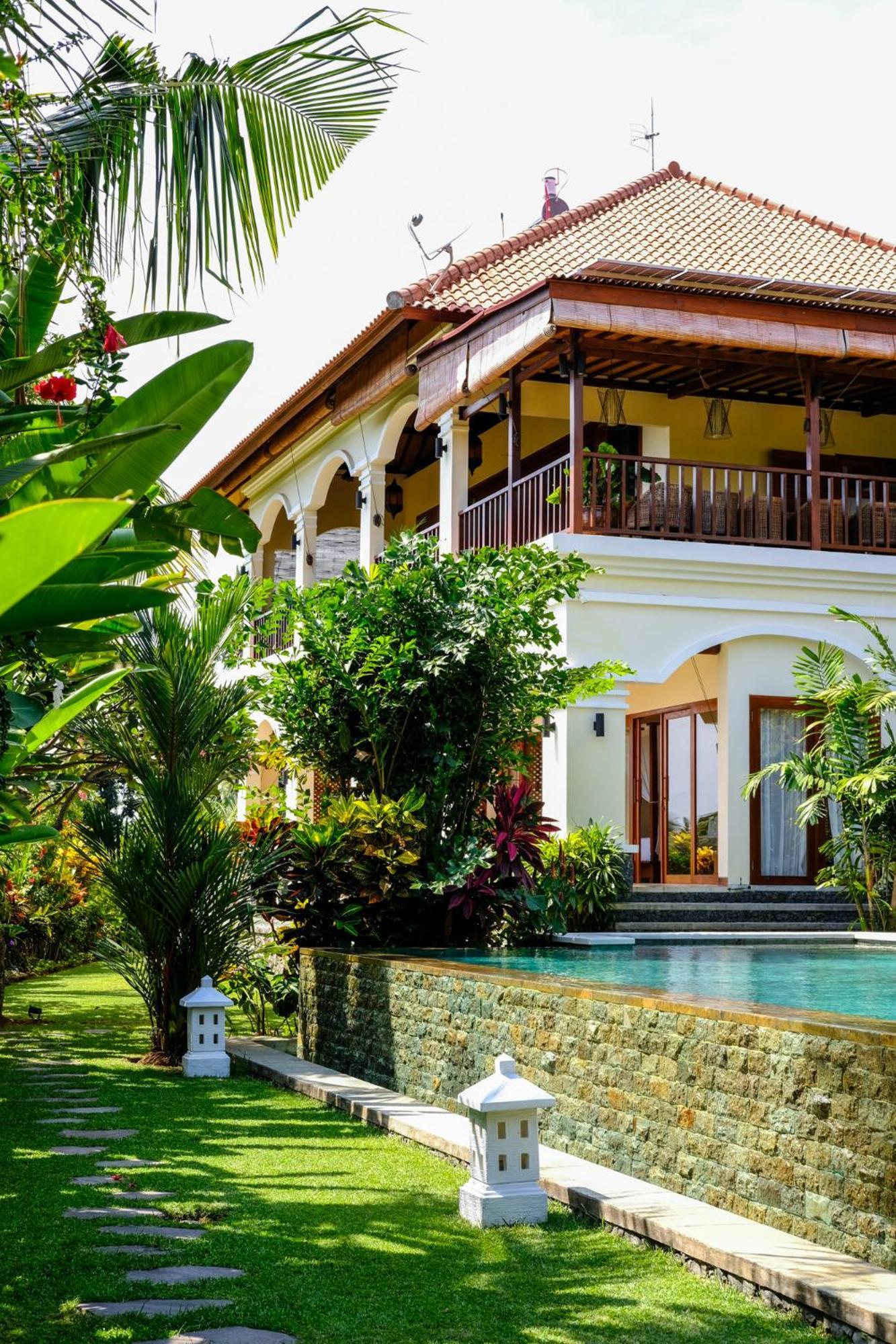 Villa Mata Hari Panji Exteriör bild